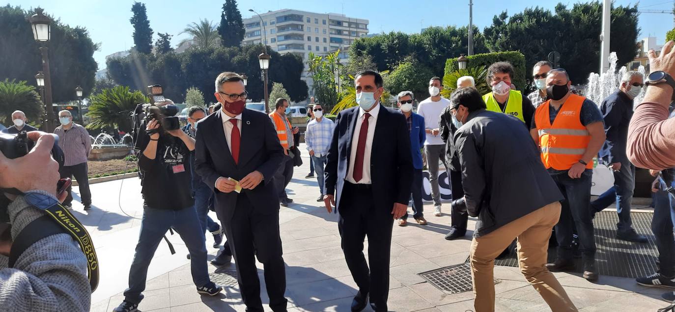 Fotos: Sale adelante la moción de censura en el Ayuntamiento de Murcia: José Antonio Serrano, nuevo alcalde