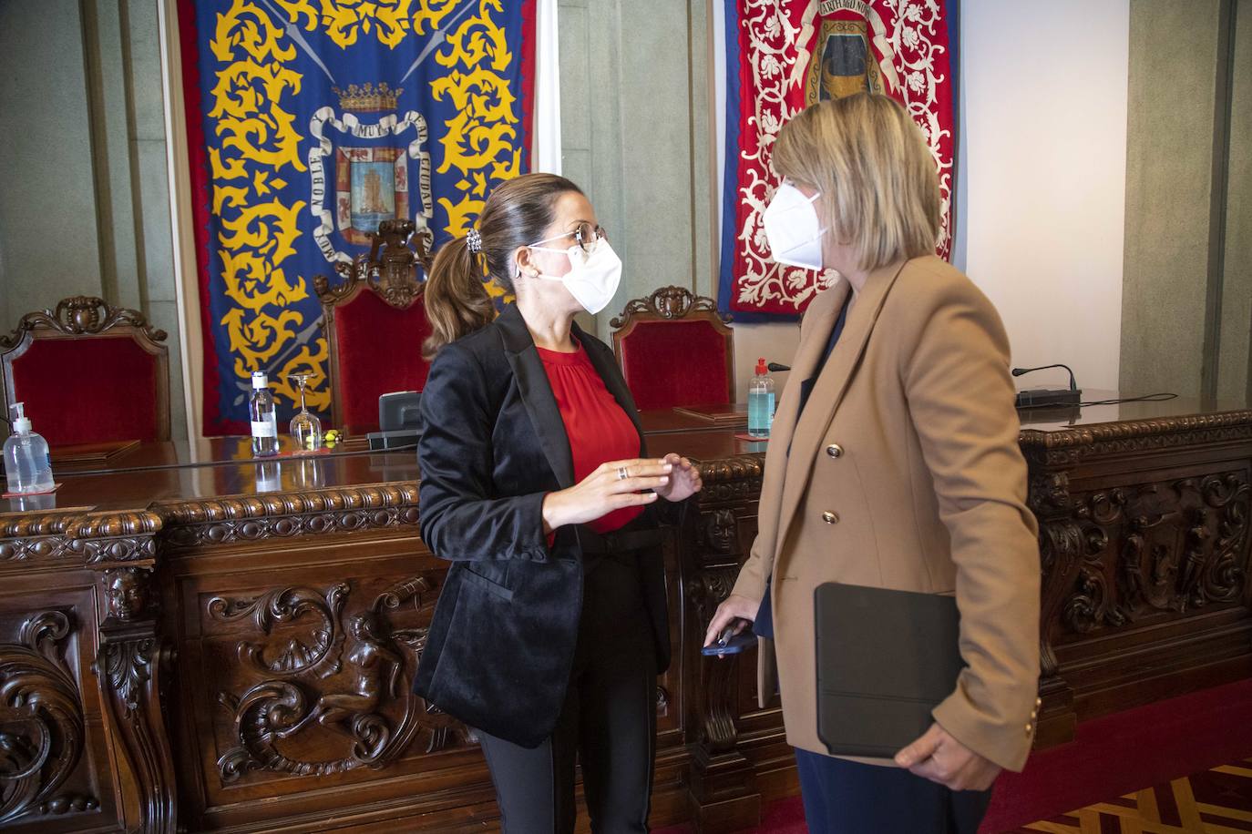 Fotos: Pleno del Ayuntamiento de Cartagena