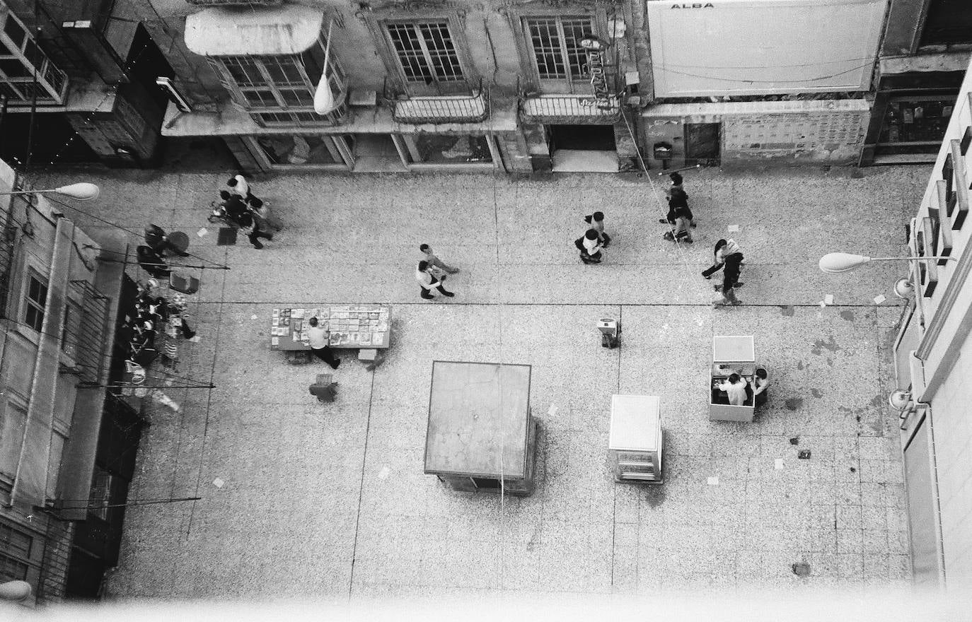 Bazar murciano en Platería (Murcia), en 1977, por Manuel Poves.