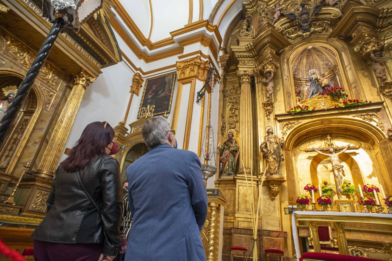 Fotos: Exposición de los pasos de la cofradía de San Pedro