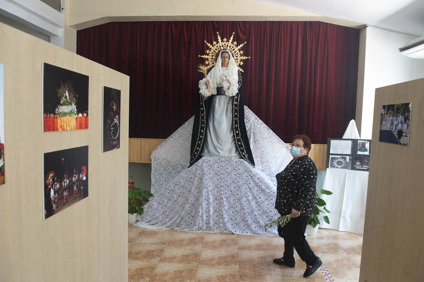 Fotos: Exposición de la cofradía de La Puebla