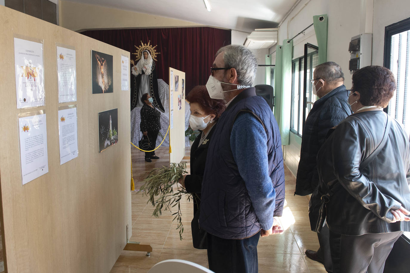 Fotos: Exposición de la cofradía de La Puebla