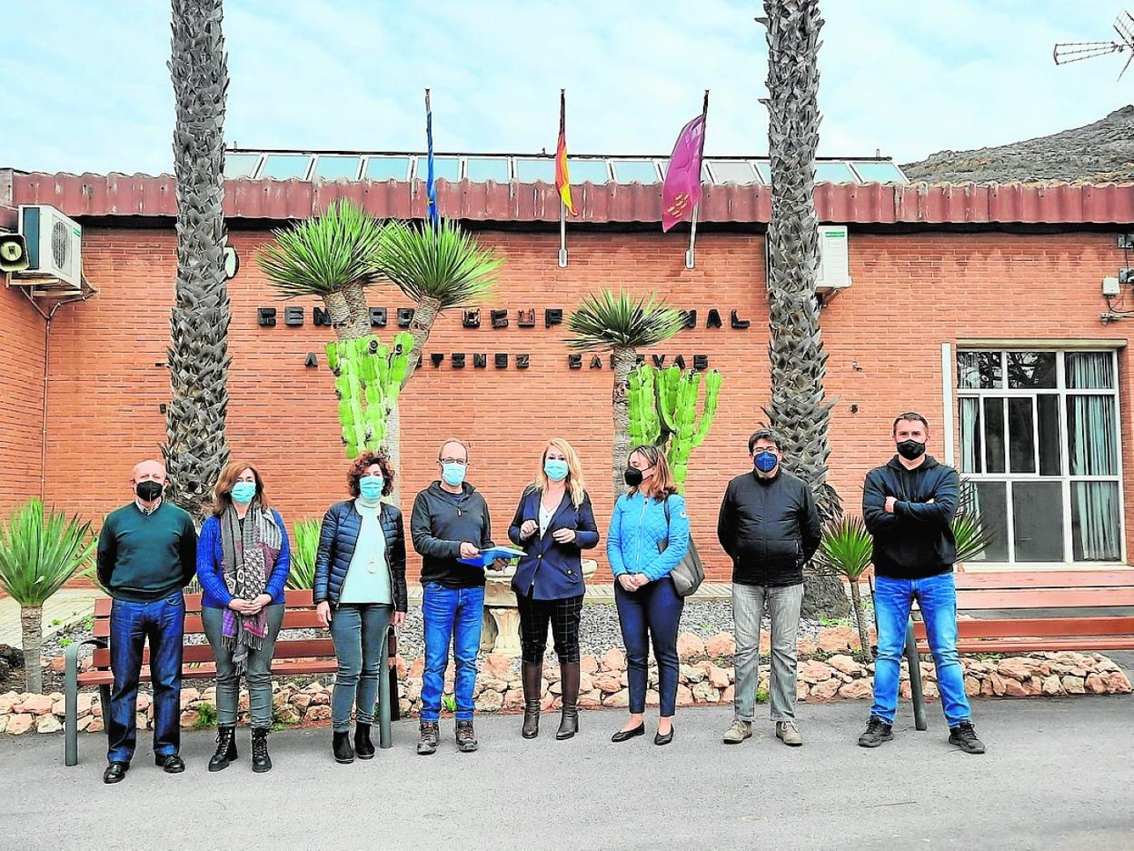 Producción de plantas autóctonas en un centro de discapacidad