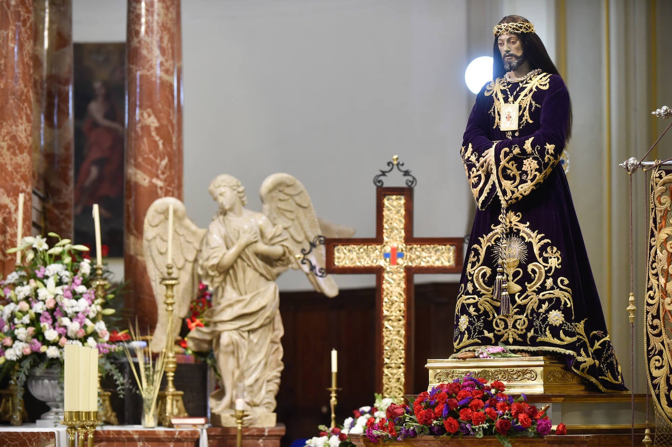 Fotos: Los murcianos visitan al Cristo del Rescate