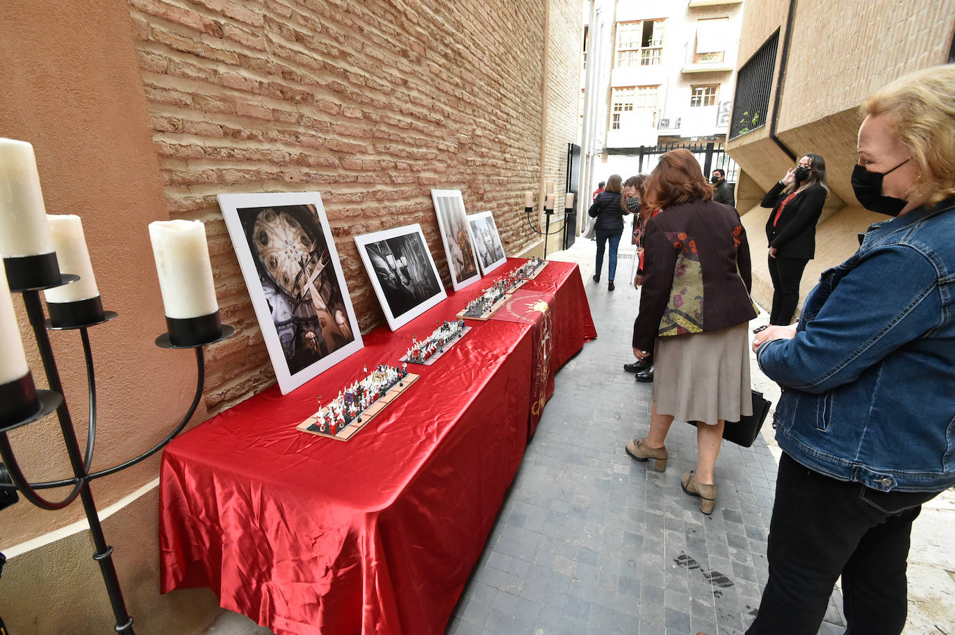 Fotos: Los murcianos visitan al Cristo del Rescate