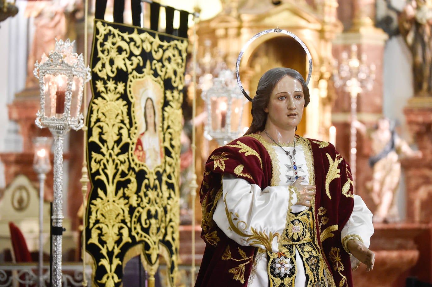 Fotos: Los murcianos visitan al Cristo del Rescate