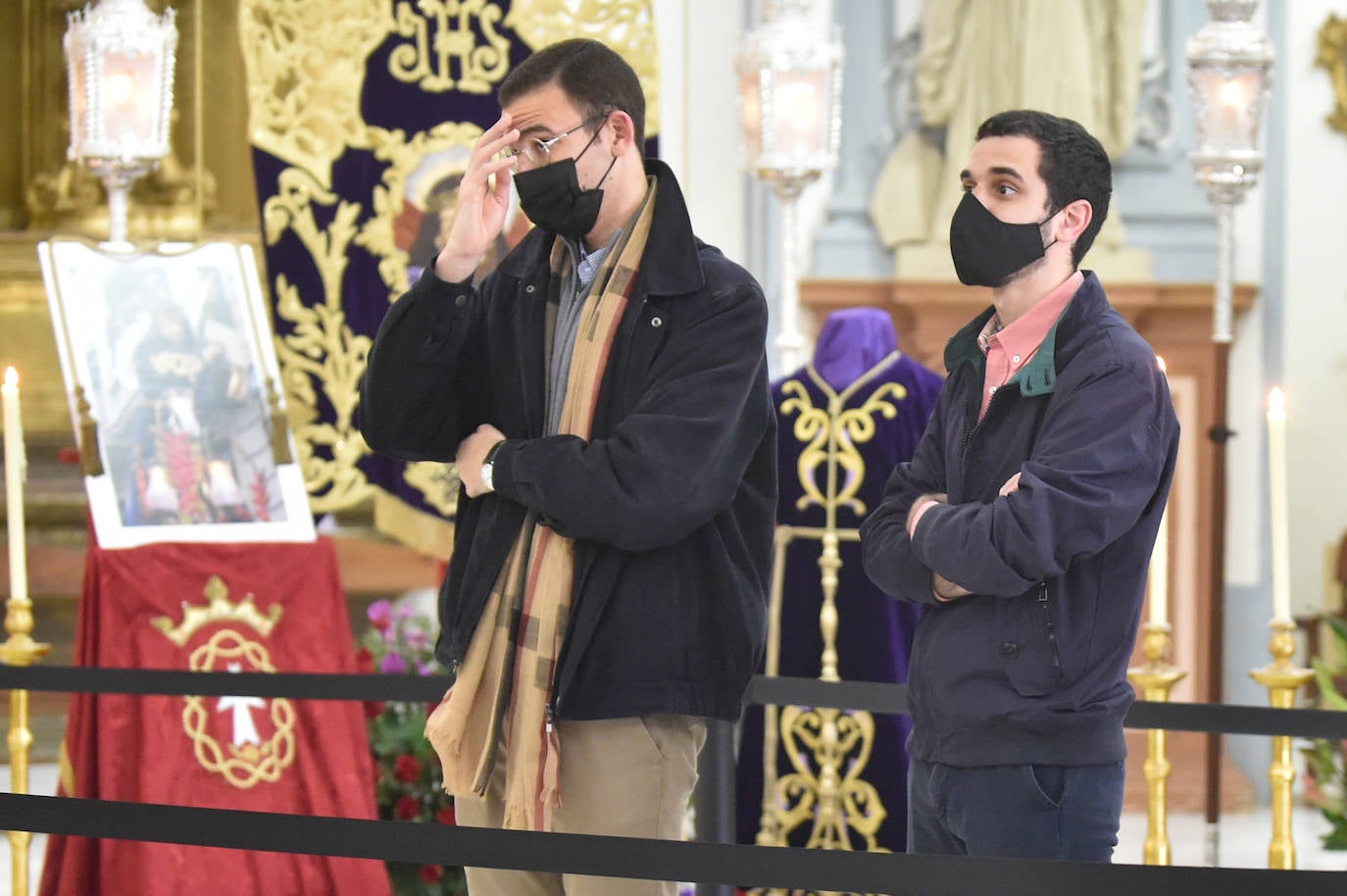 Fotos: Los murcianos visitan al Cristo del Rescate