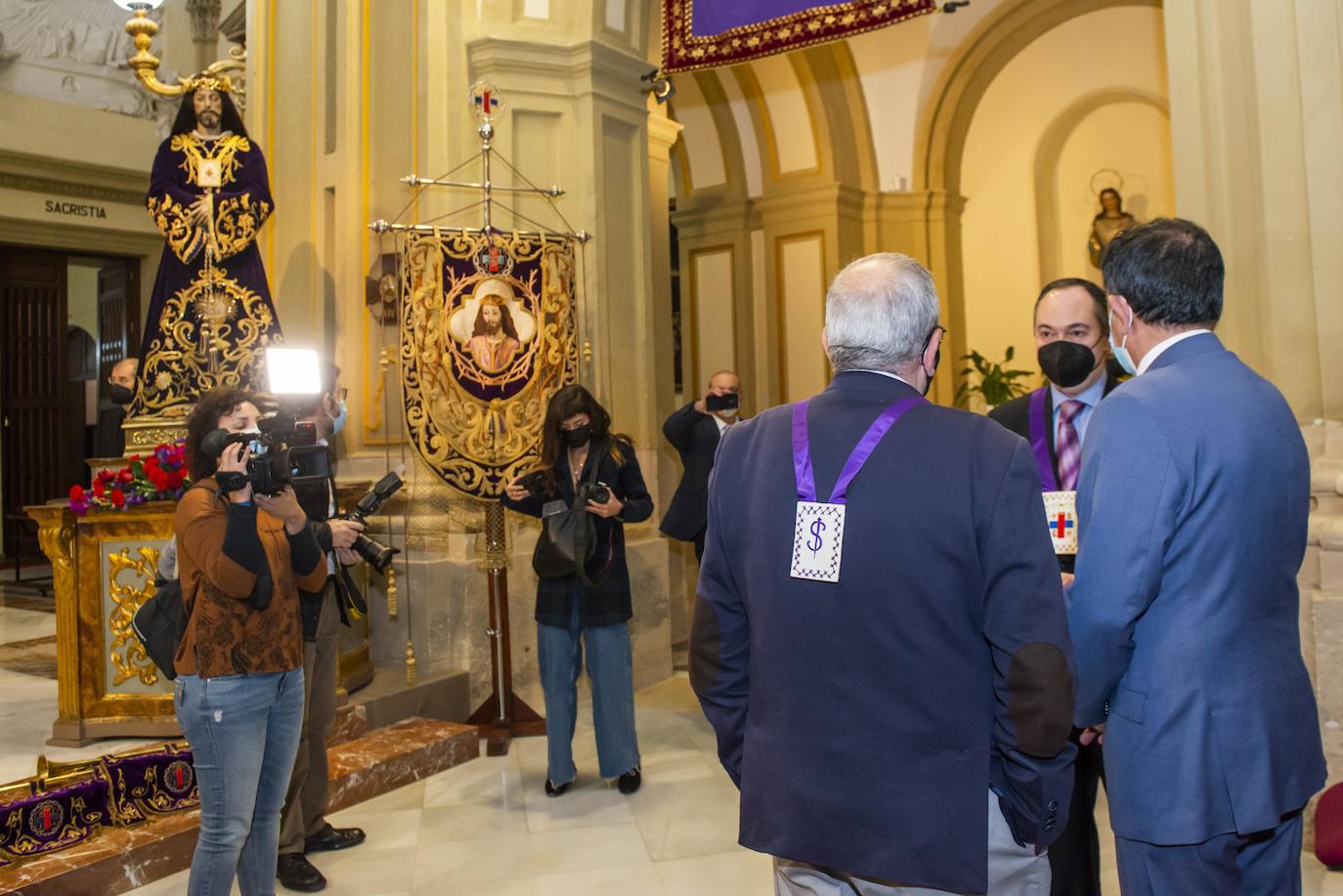 Fotos: Serrano se estrena con el Martes Santo