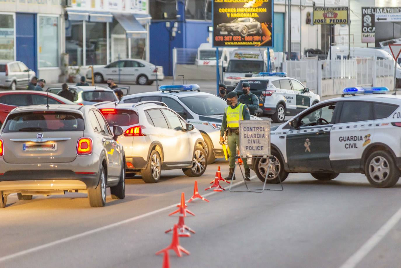 Fotos: La movilidad en la Región sigue bajo estricta vigilancia policial
