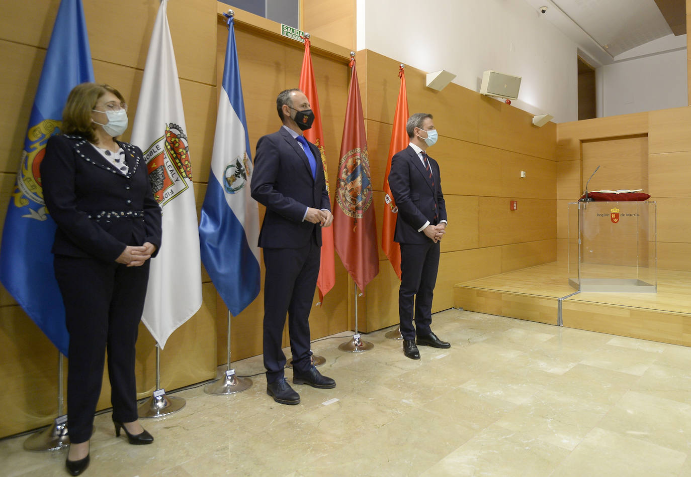 Fotos: Los nuevos consejeros de la Comunidad Autónoma toman posesión