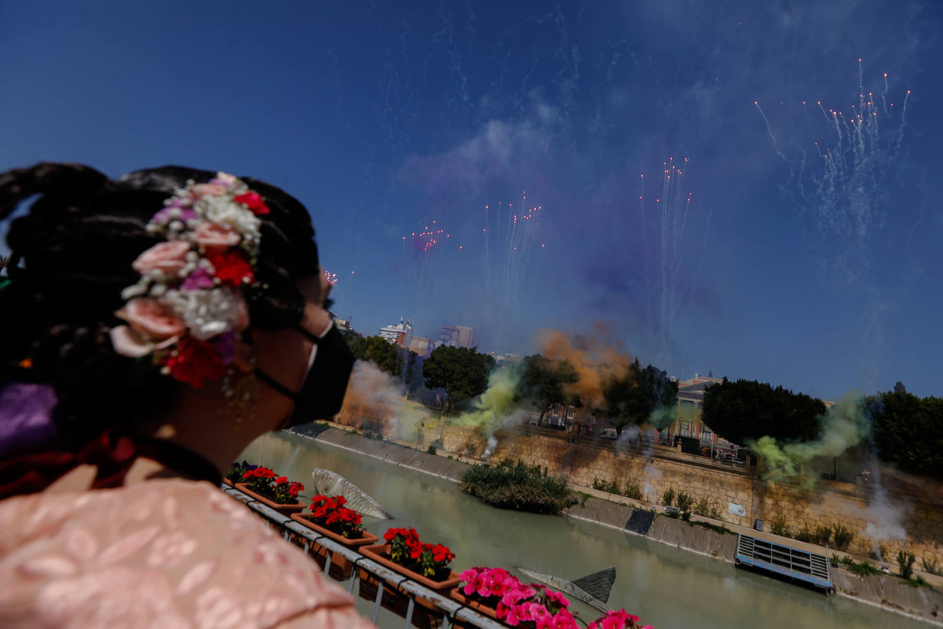 Fotos: La &#039;tronaera&#039; huertana cubre de color el cielo de Murcia