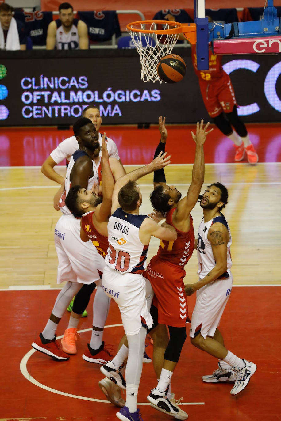 Fotos: Las imágenes del partido UCAM Murcia 92 - Baskonia 87