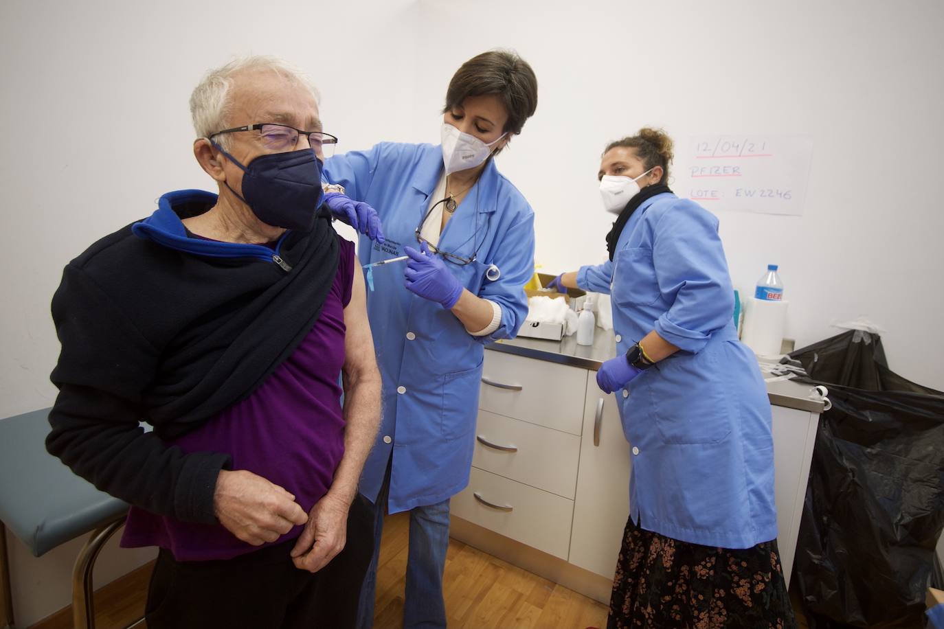 Fotos: Vacunación contra la Covid-19 en Murcia