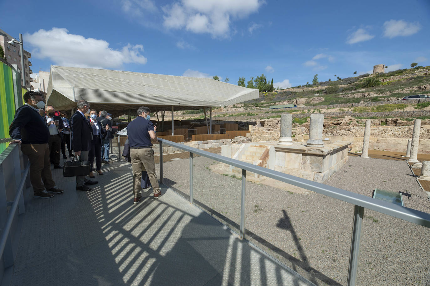 Fotos: Castejón muestra al Ministerio que la zona que prevé edificar está fuera del área arqueológica