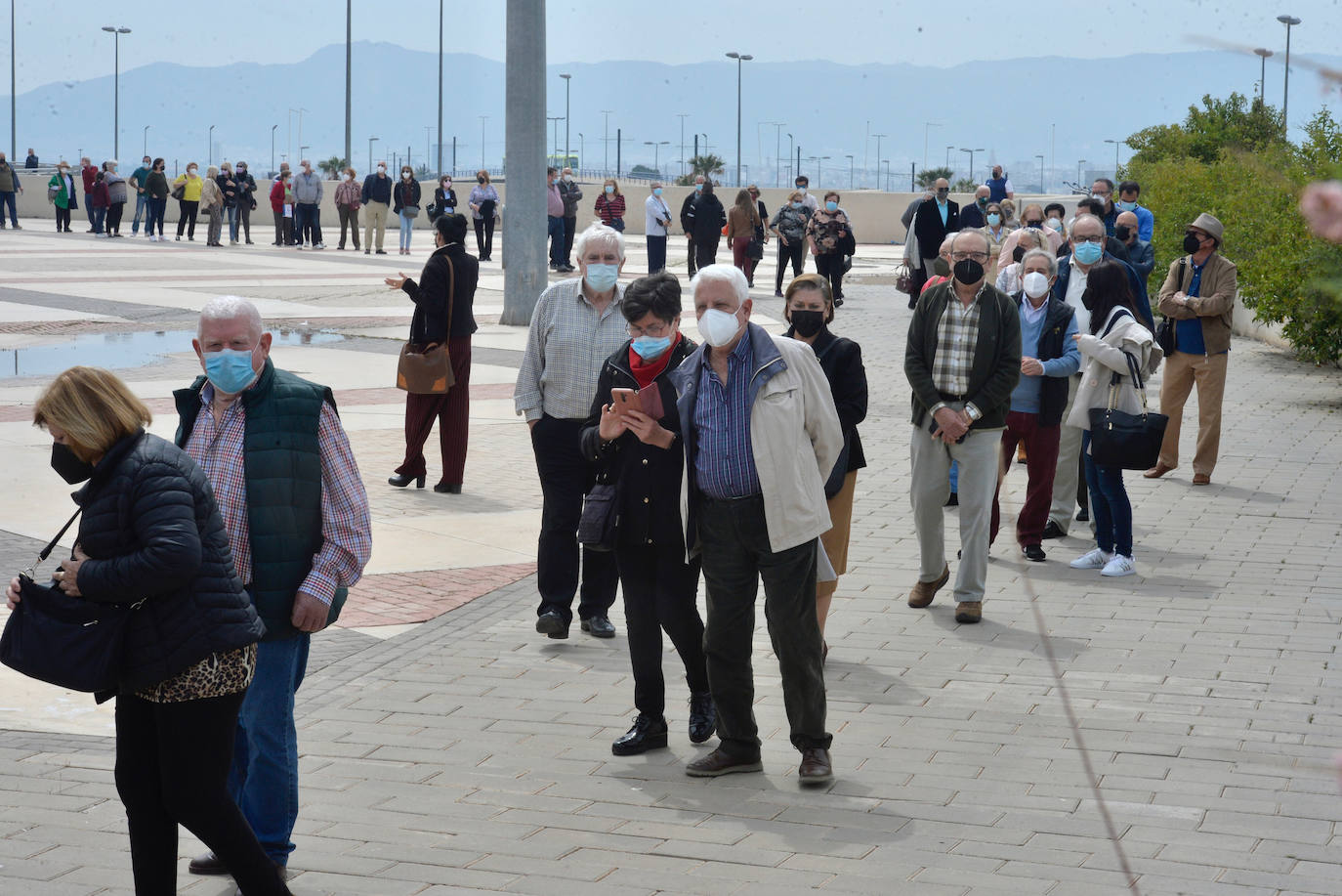 Fotos: Los pacientes en hemodiálisis de la Región comenzarán a recibir dosis de la vacuna contra la Covid esta semana