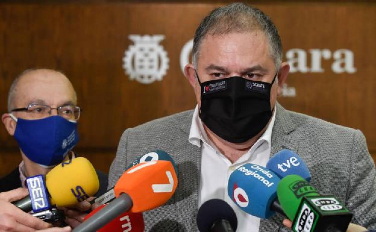 El presidente del Scrats, Lucas Jiménez, después del acto celebrado en la Cámara de Comercio este miércoles.