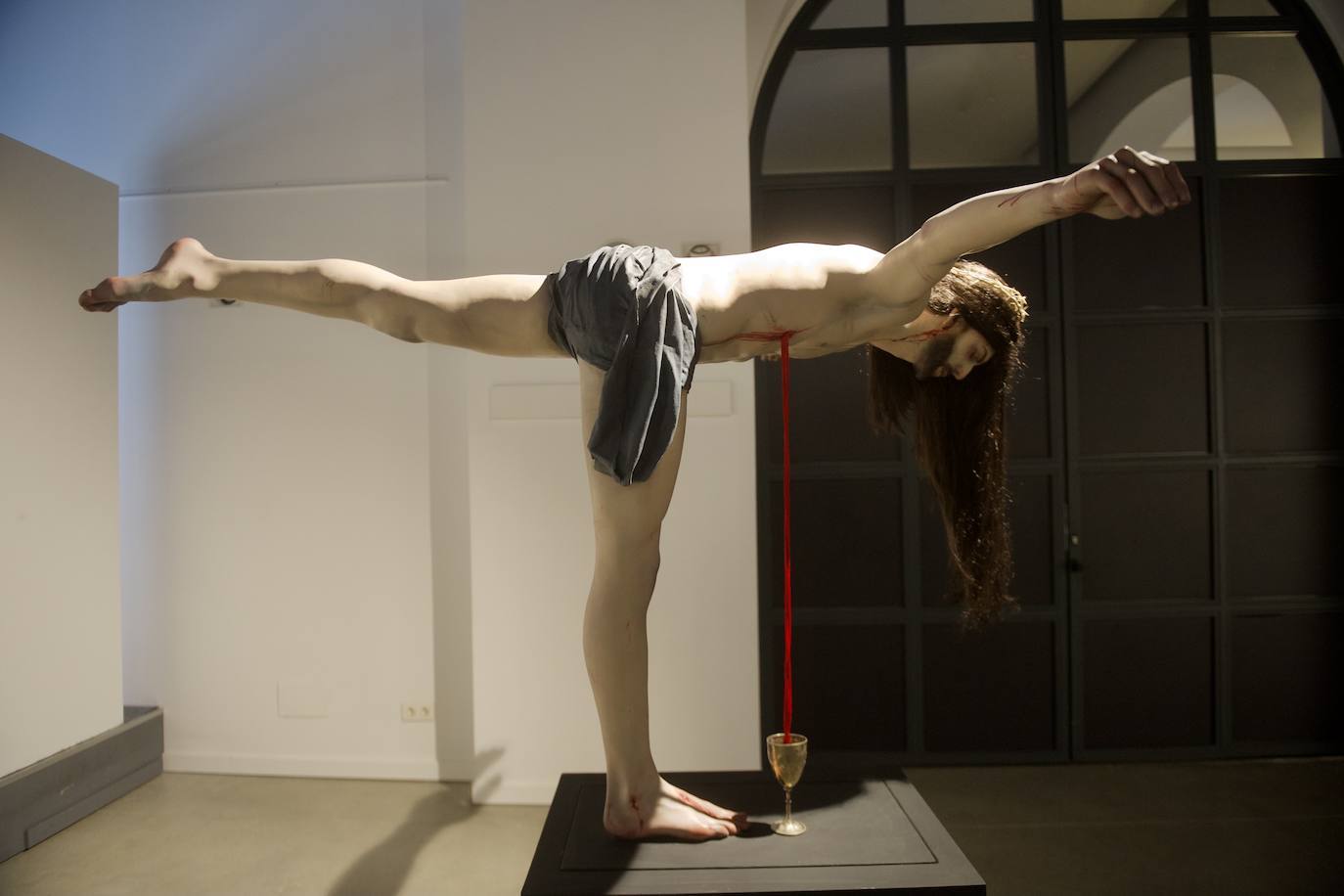 Fotos: Un Cristo «brutal» de Santiago Ydáñez