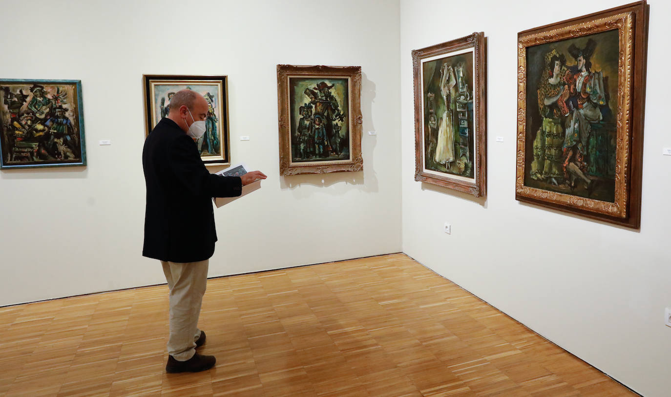 Fotos: El Museo de Bellas Artes de Murcia acoge la nueva exposición de Pedro Flores