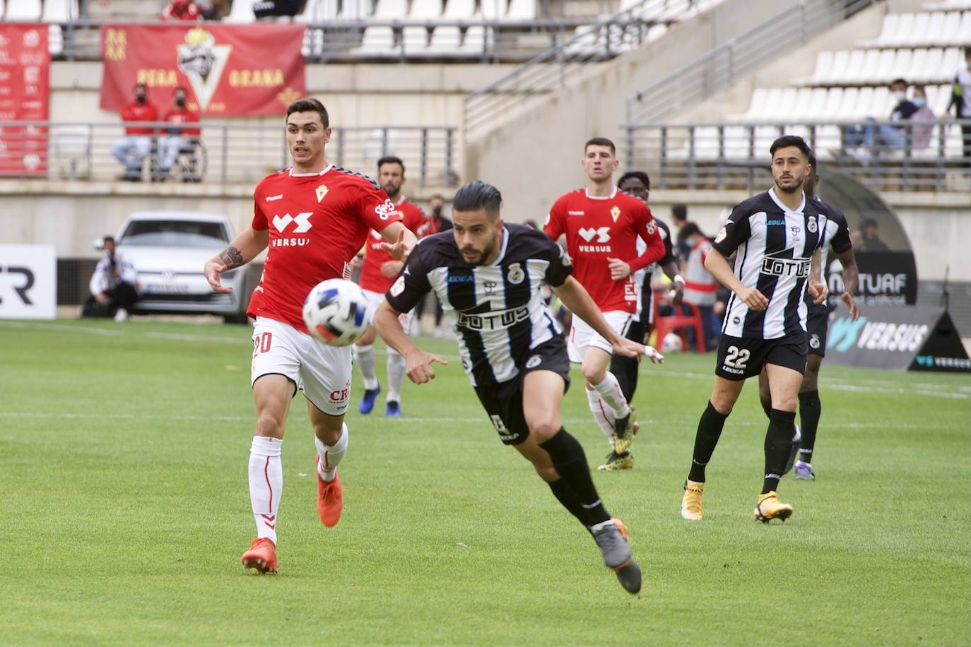 Fotos: El empate del Real Murcia ante el Linense, en imágenes