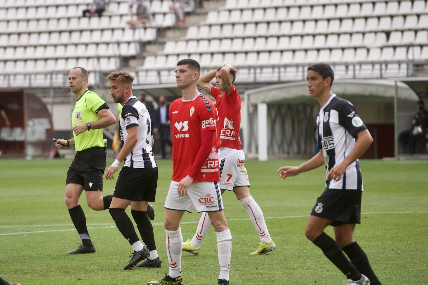 Fotos: El empate del Real Murcia ante el Linense, en imágenes