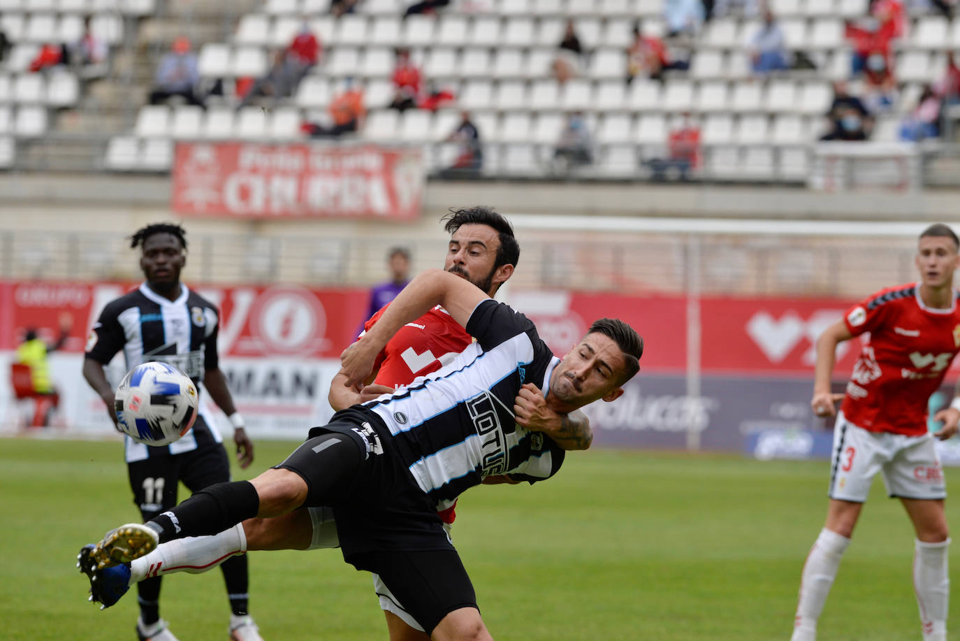 Fotos: El empate del Real Murcia ante el Linense, en imágenes