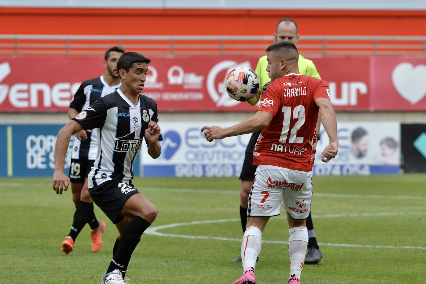 Fotos: El empate del Real Murcia ante el Linense, en imágenes