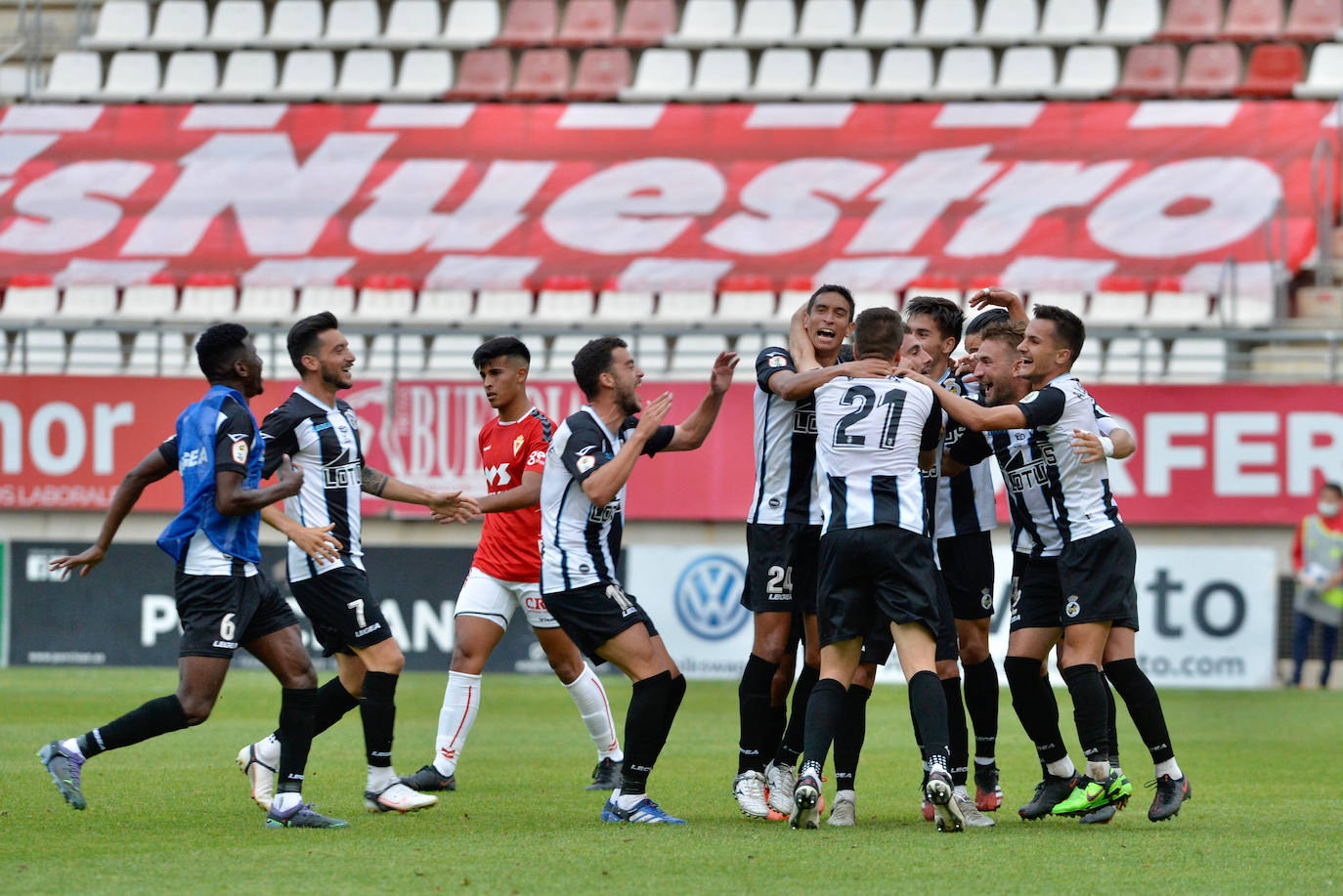 Fotos: El empate del Real Murcia ante el Linense, en imágenes