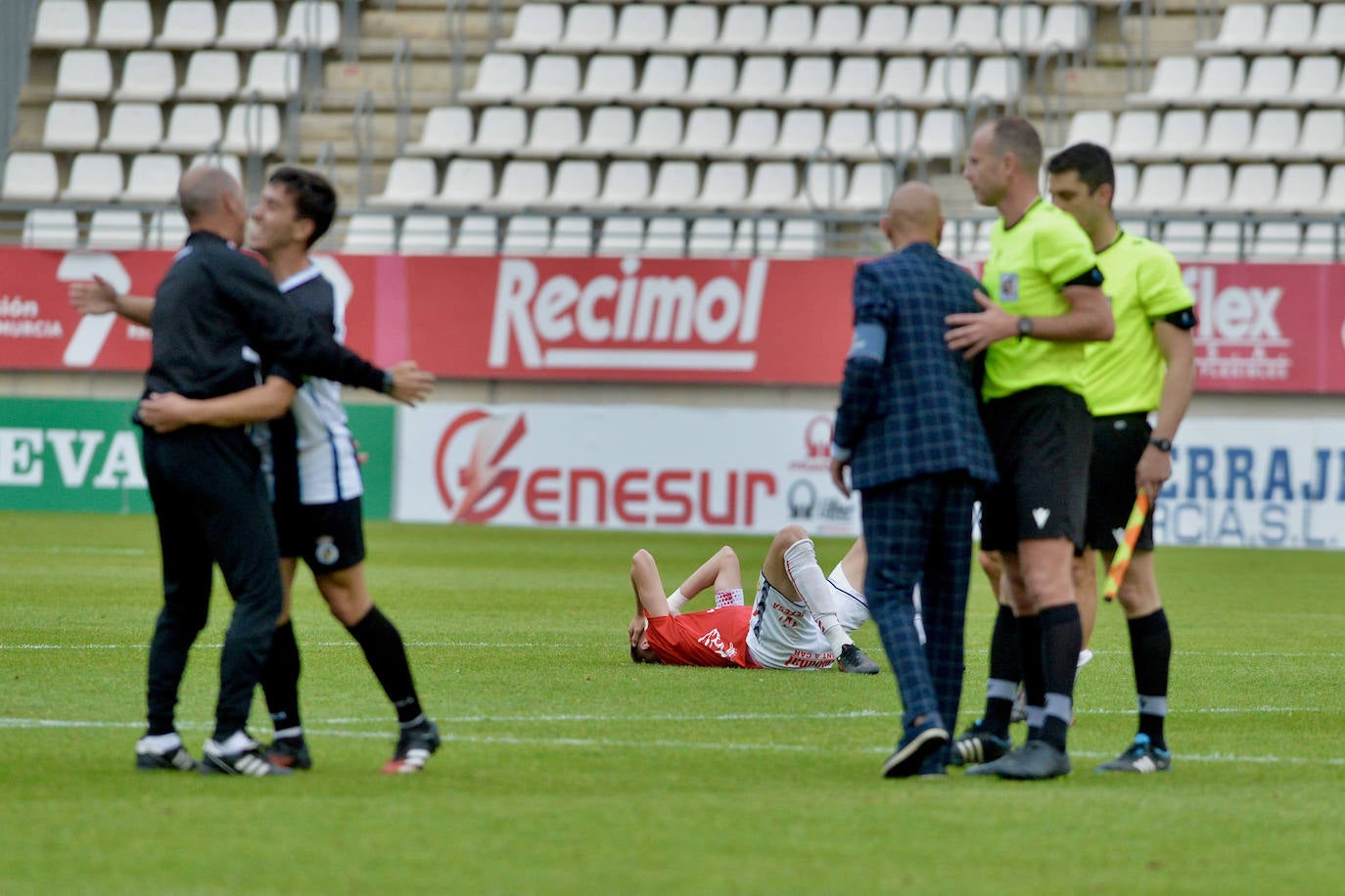 Fotos: El empate del Real Murcia ante el Linense, en imágenes