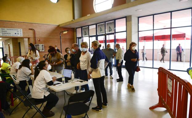 Galería. Vacunación en Murcia a la población de 65 a 69 años