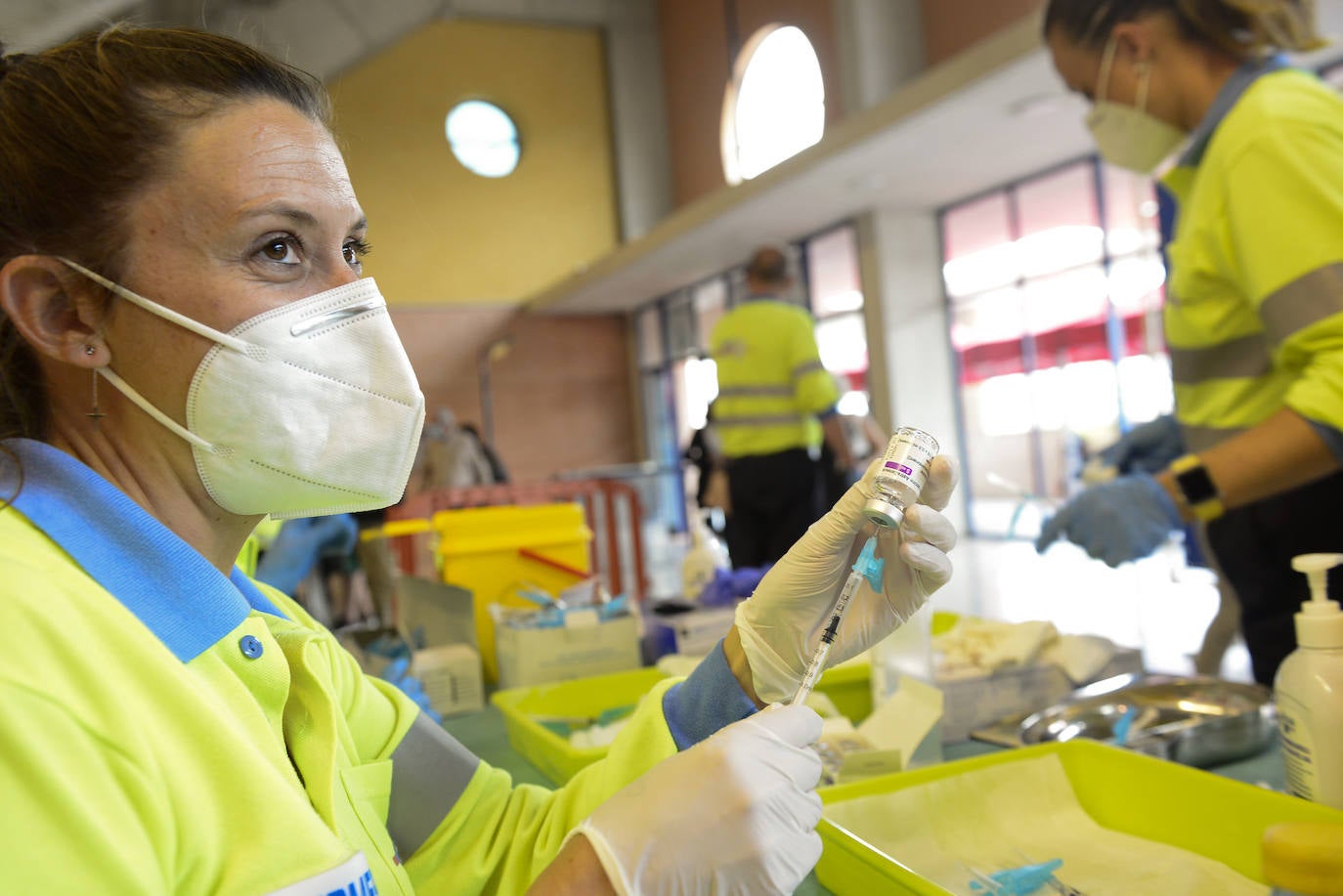 Fotos: Vacunación en Murcia a la población de 65 a 69 años