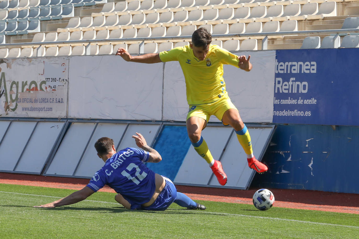 Fotos: Justo reparto de puntos para el Lorca en un partido de trámite