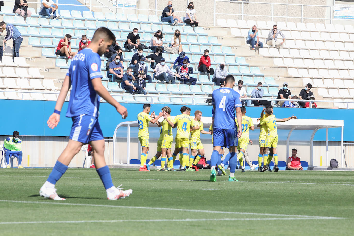 Fotos: Justo reparto de puntos para el Lorca en un partido de trámite