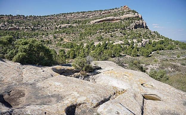 Cazoletas perforadas en el Arabilejo. 