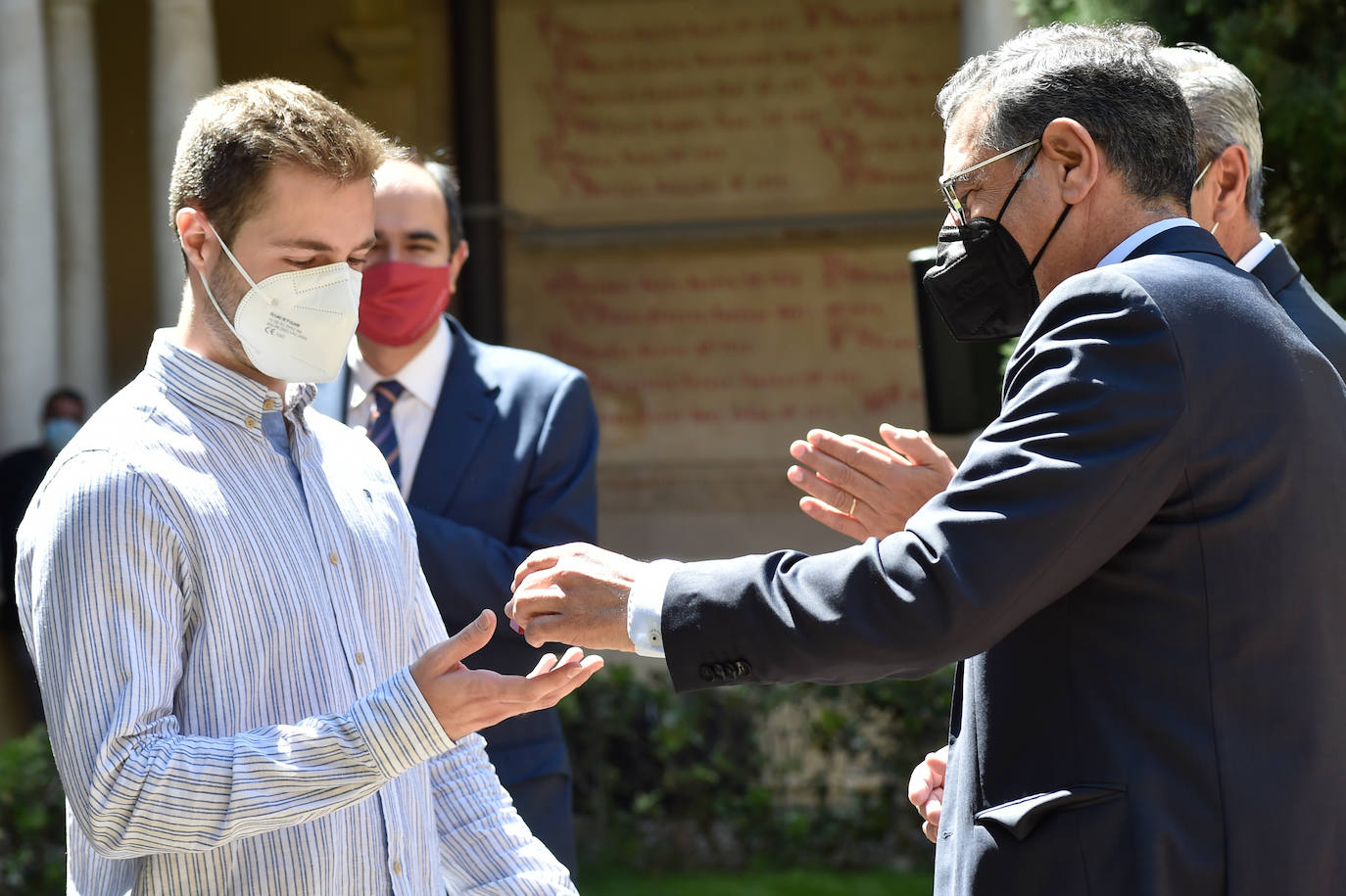 Fotos: La UMU reconoce a los titulados que quedaron entre los diez primeros en especialidades sanitarias