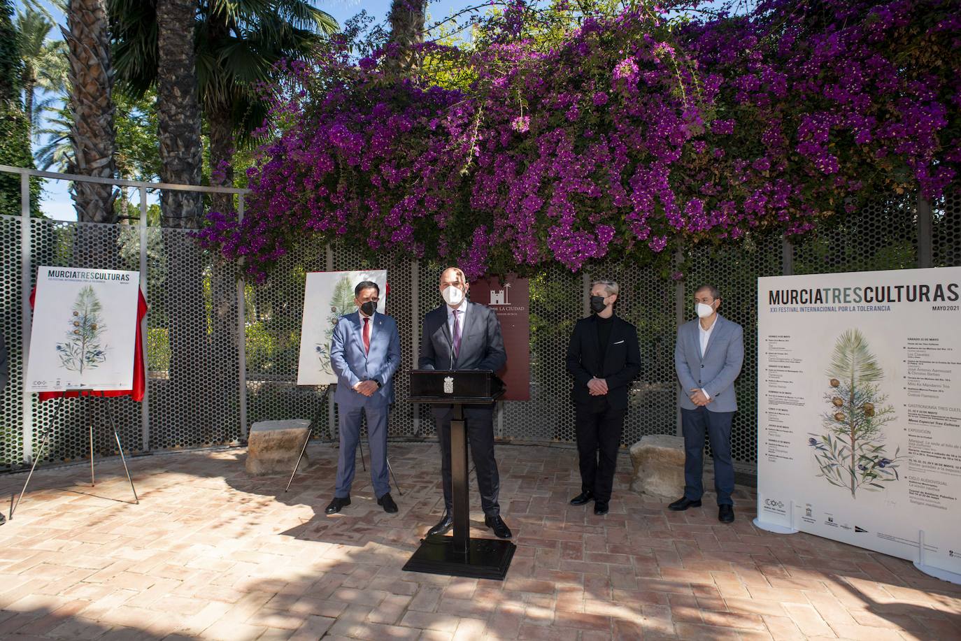 Fotos: Presentación del Murcia Tres Culturas en el Patio Museo de la Ciudad