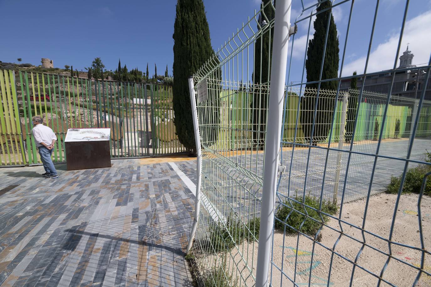 Fotos: Vecinos de Cartagena denuncian la «penosa» imagen de las calles aledañas al Museo del Foro