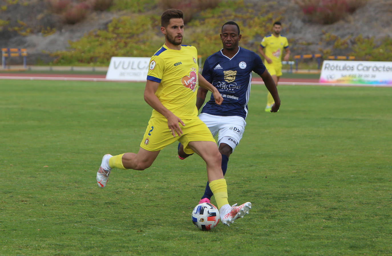 Fotos: Las mejores imágenes del Marino-Lorca Deportiva