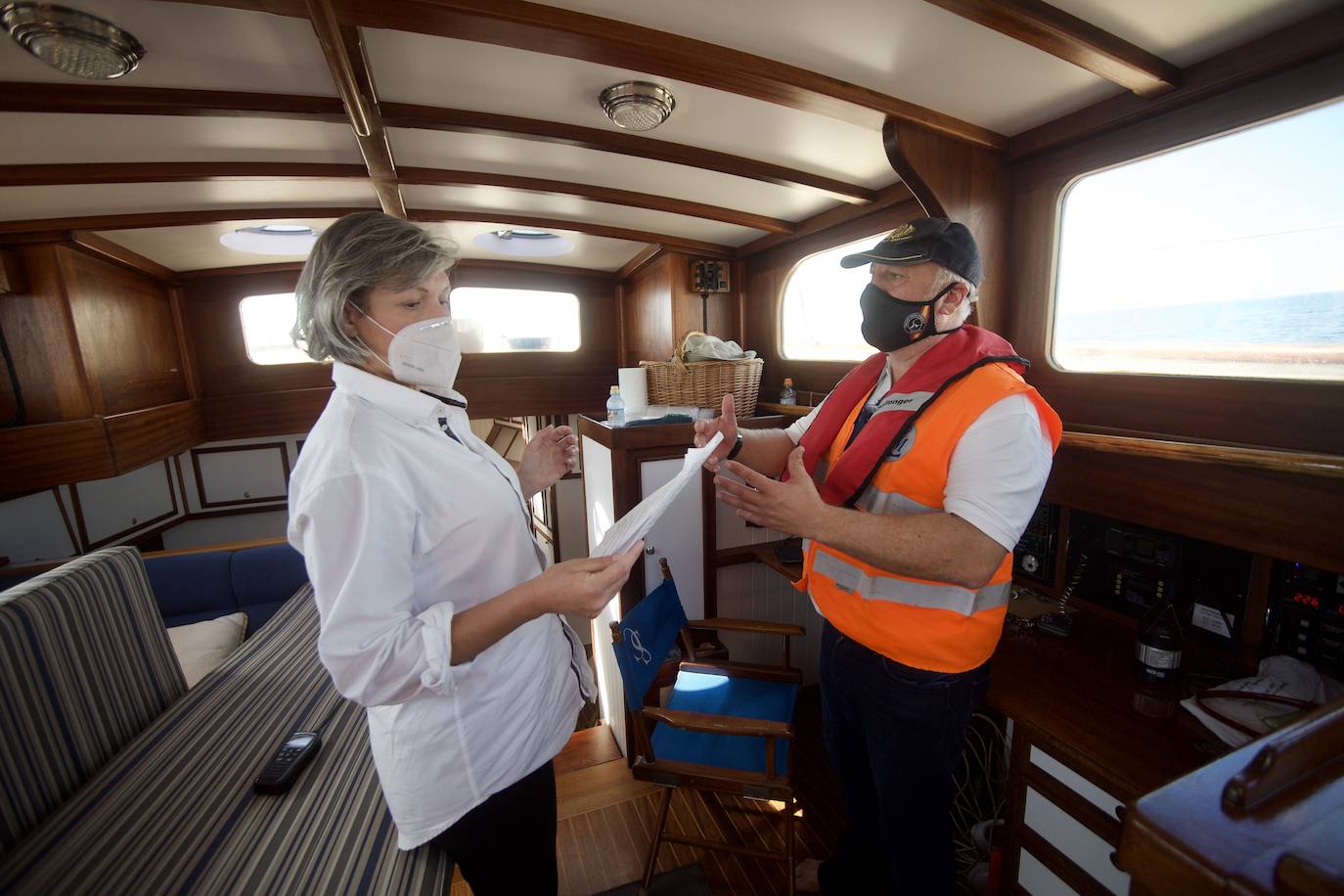 Fotos: Rescate por mar y aire en Isla Grosa