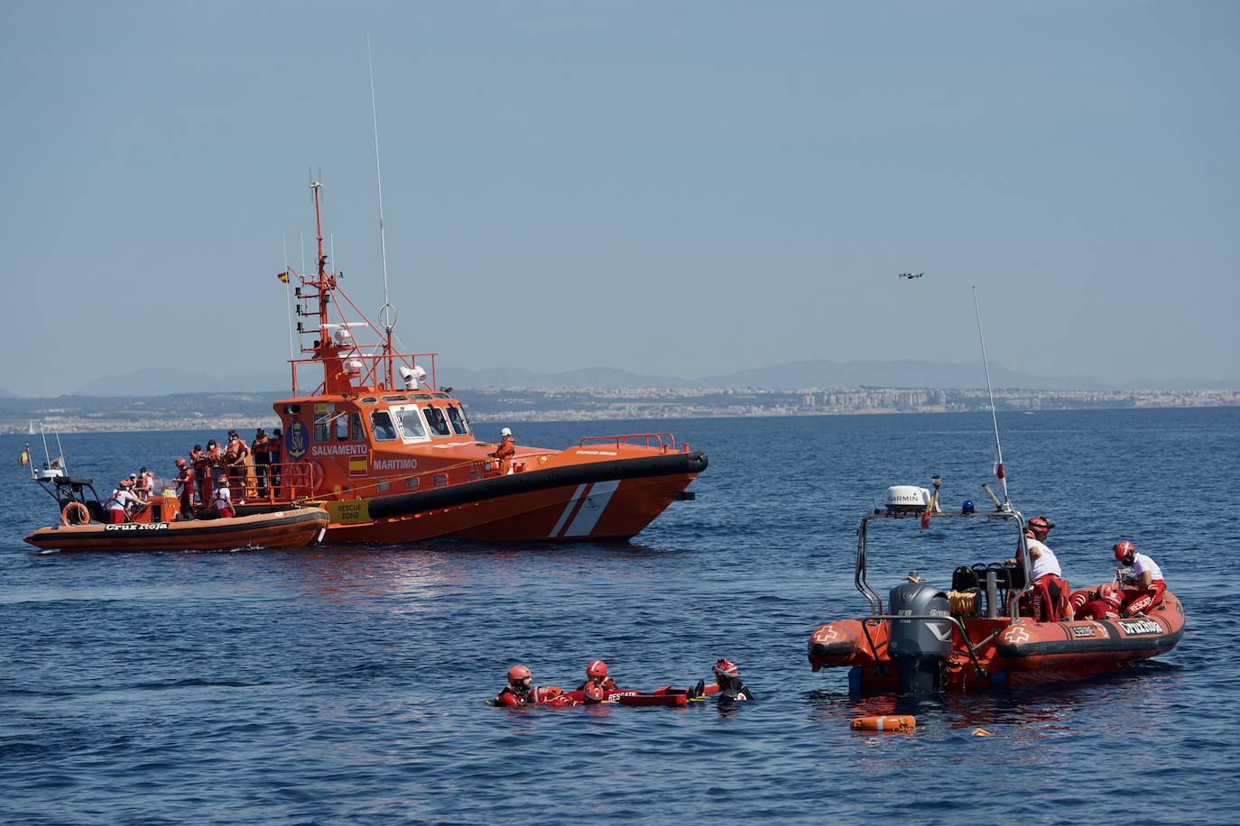 Fotos: Rescate por mar y aire en Isla Grosa