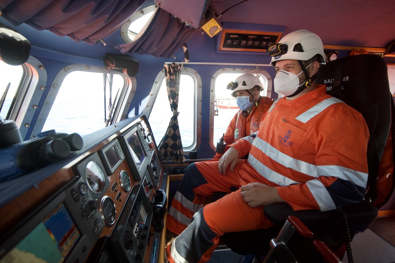 Fotos: Rescate por mar y aire en Isla Grosa