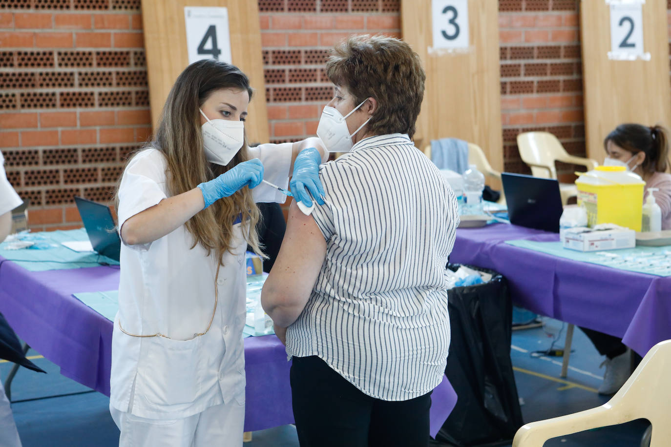 Fotos: Vacunación en Puerto Lumbreras