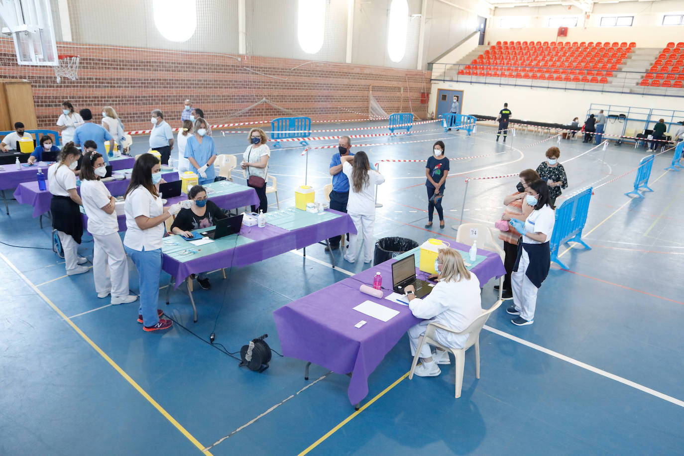 Fotos: Vacunación en Puerto Lumbreras