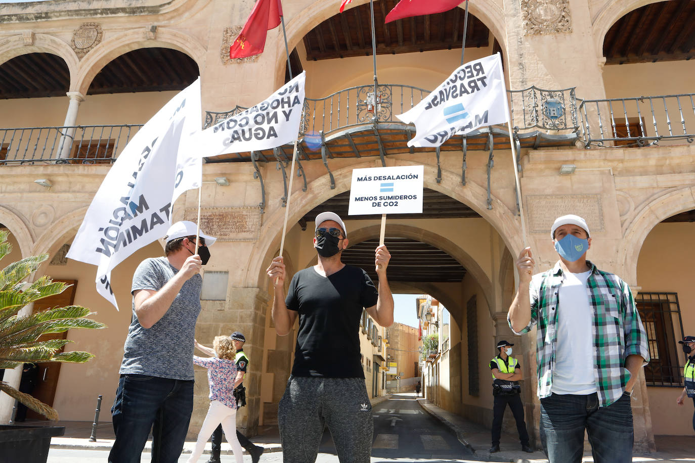 Fotos: Manifestación en defensa del Trasvase en Lorca