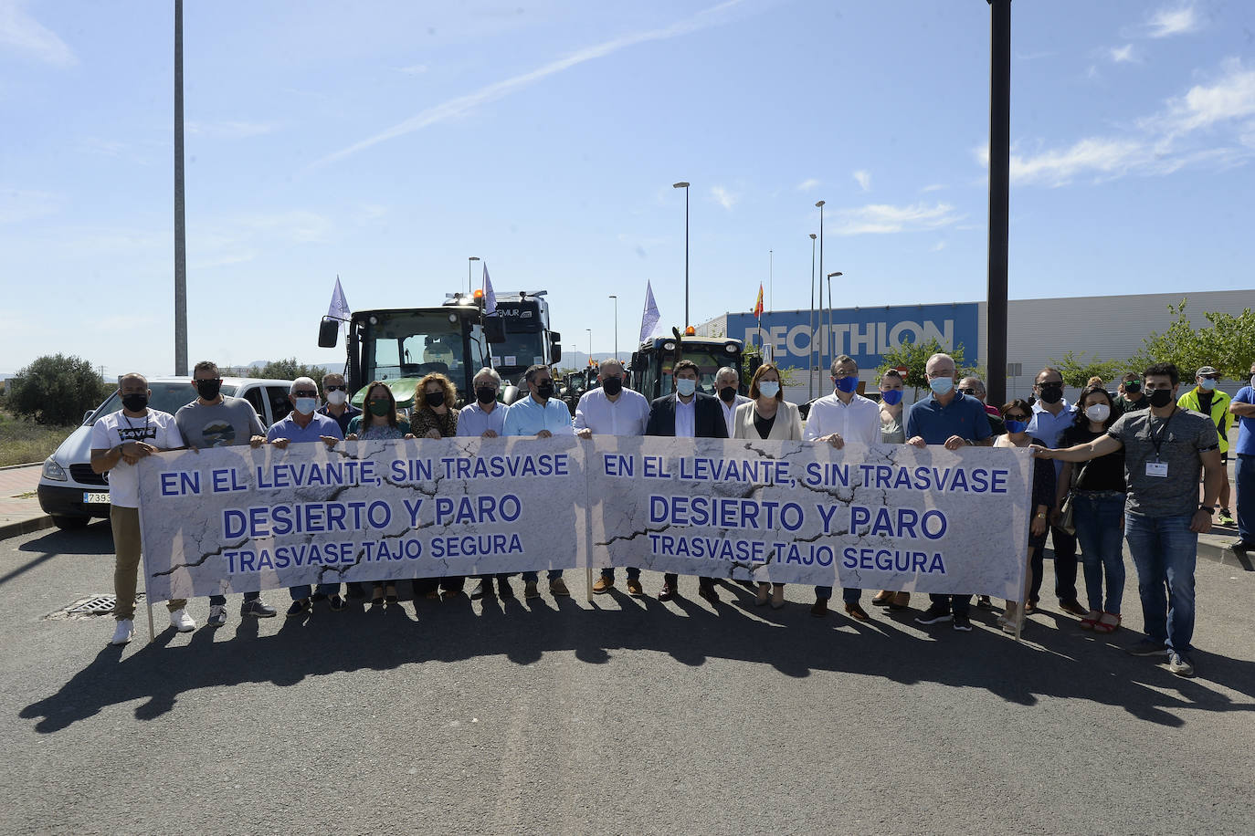 Fotos: Tractorada en favor del Trasvase llevada a cabo en Alcantarilla