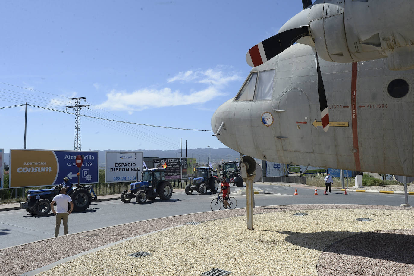 Fotos: Tractorada en favor del Trasvase llevada a cabo en Alcantarilla