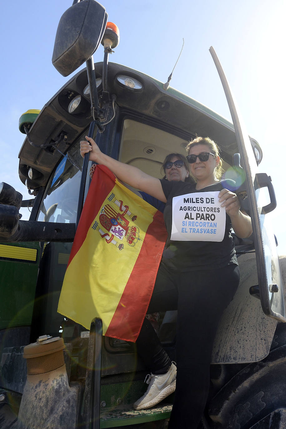 Fotos: Tractorada en favor del Trasvase llevada a cabo en Alcantarilla
