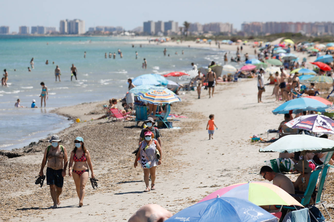 Fotos: Las playas de la Región se llenan el primer fin de semana sin estado de alarma