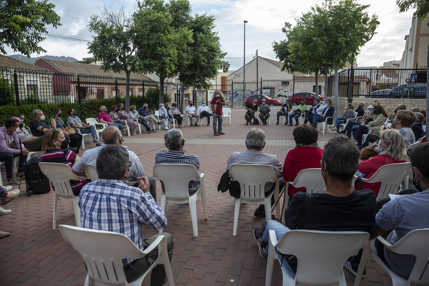 Fotos: Vecinos de la zona oeste de Cartagena se oponen a la instalación de una planta fotovoltaica