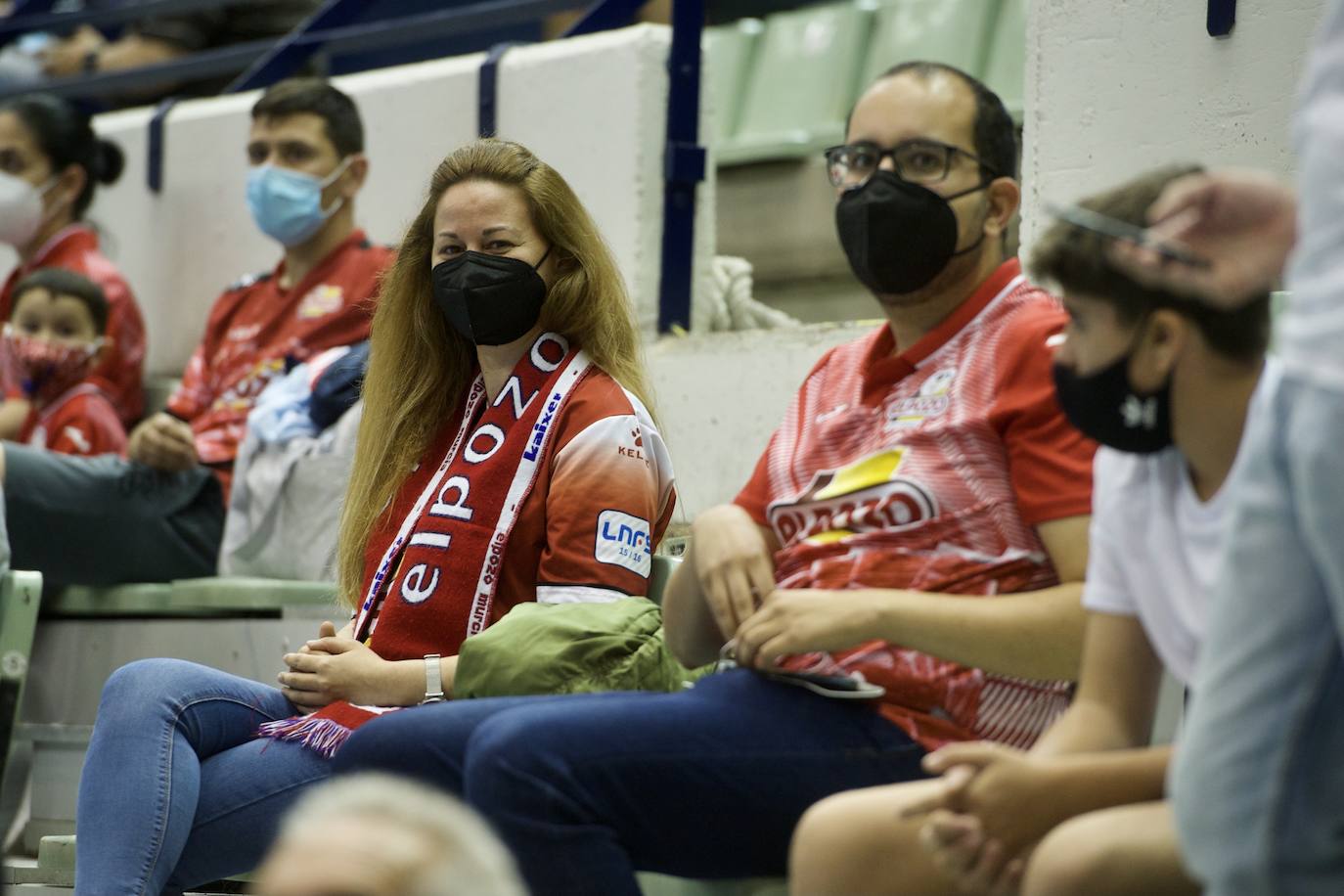 Fotos: ElPozo sacude la fe del Jimbee