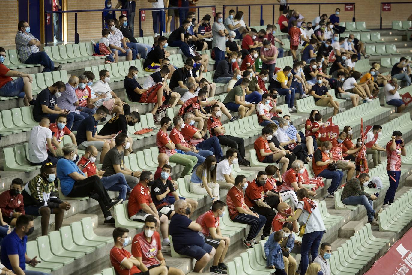 Fotos: ElPozo sacude la fe del Jimbee